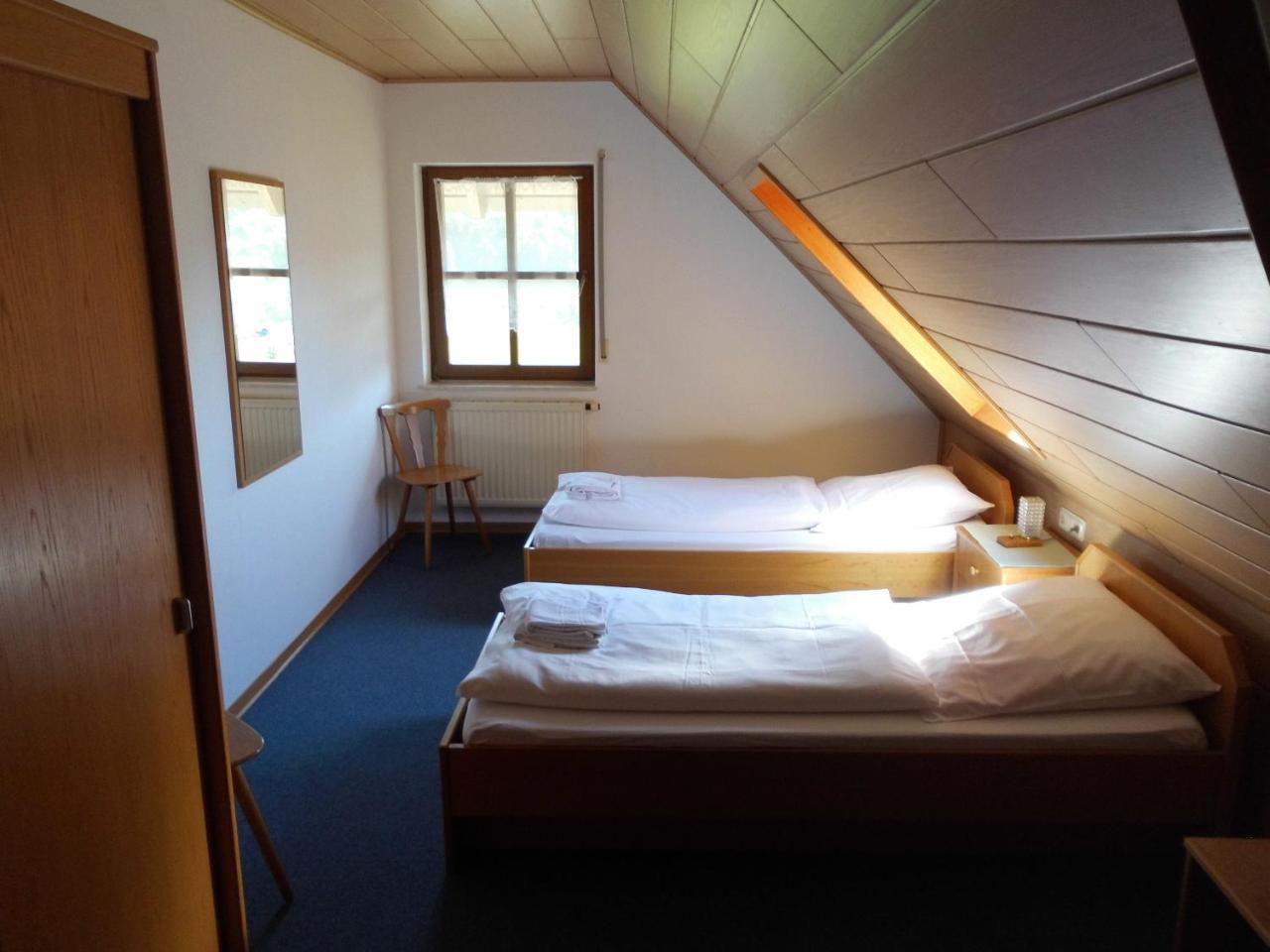 Landgasthof Zum Hirschen Hafenlohr Exterior foto
